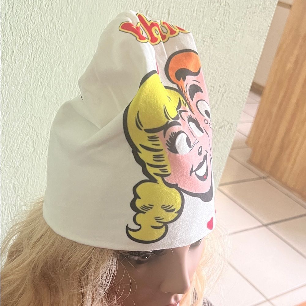#1214= ARCHIES Unisex White Beanie with Cartoon Faces and Hearts - Picture 3 of 6